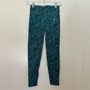 Gymshark set: Adapt animal leggings + sports bra in teal